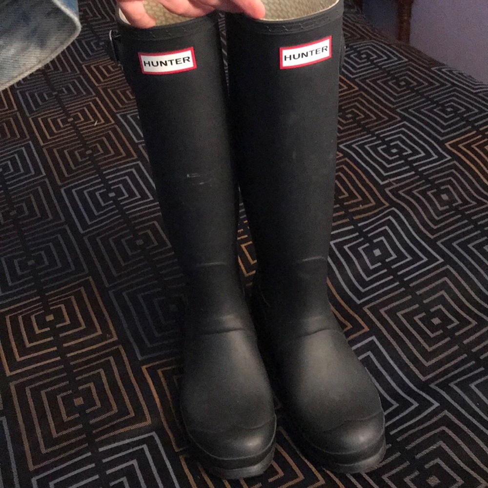 Hunter matte original tall rain boots size 8